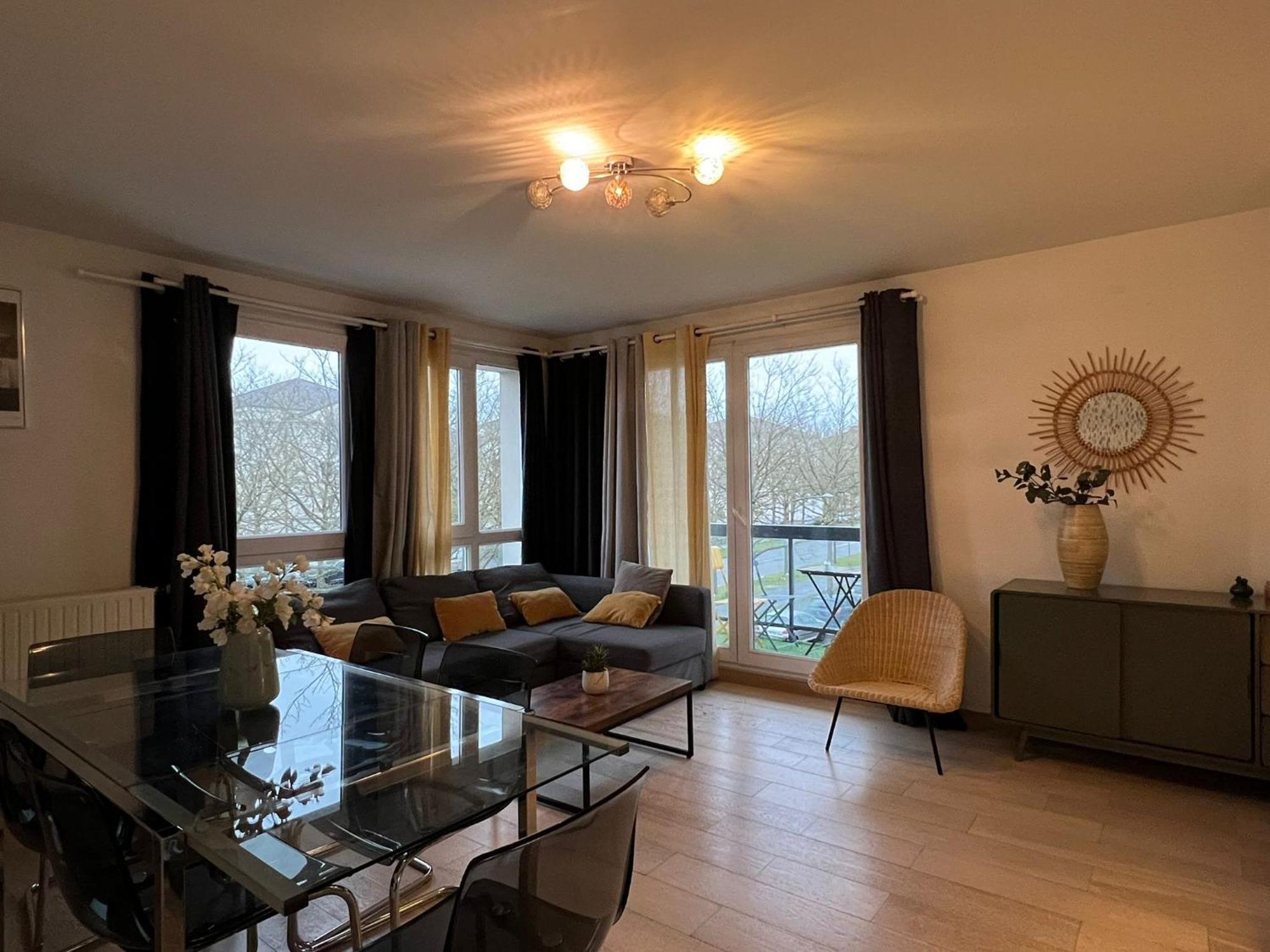 Beautiful T4 Appartement 8 Personnes Proche Disney Parking Prive Bussy-Saint-Georges Luaran gambar